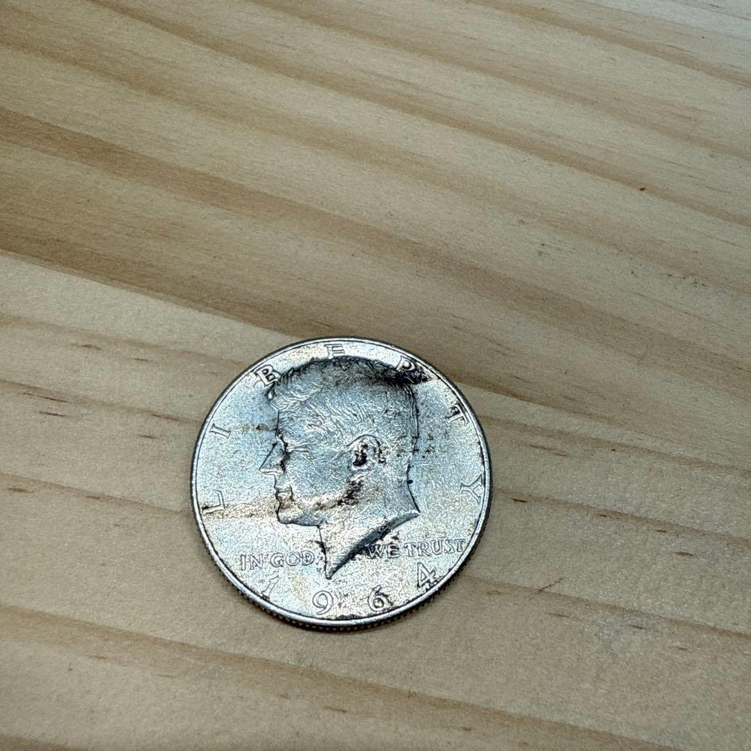 アメリカケネディハーフダラー 1964年銀貨5枚 1966年銀貨1枚 得価，