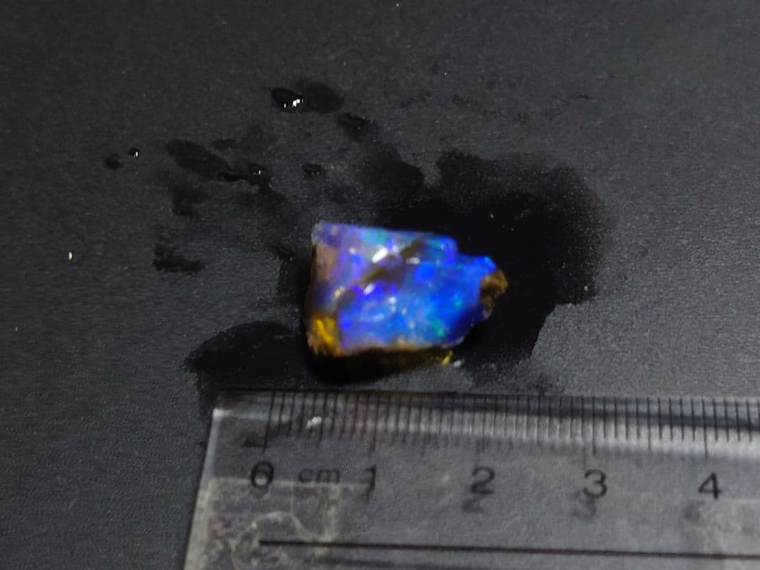 エチオピア オパール ピンファイア 星空のような 鉱物 標本 原石 チョーク