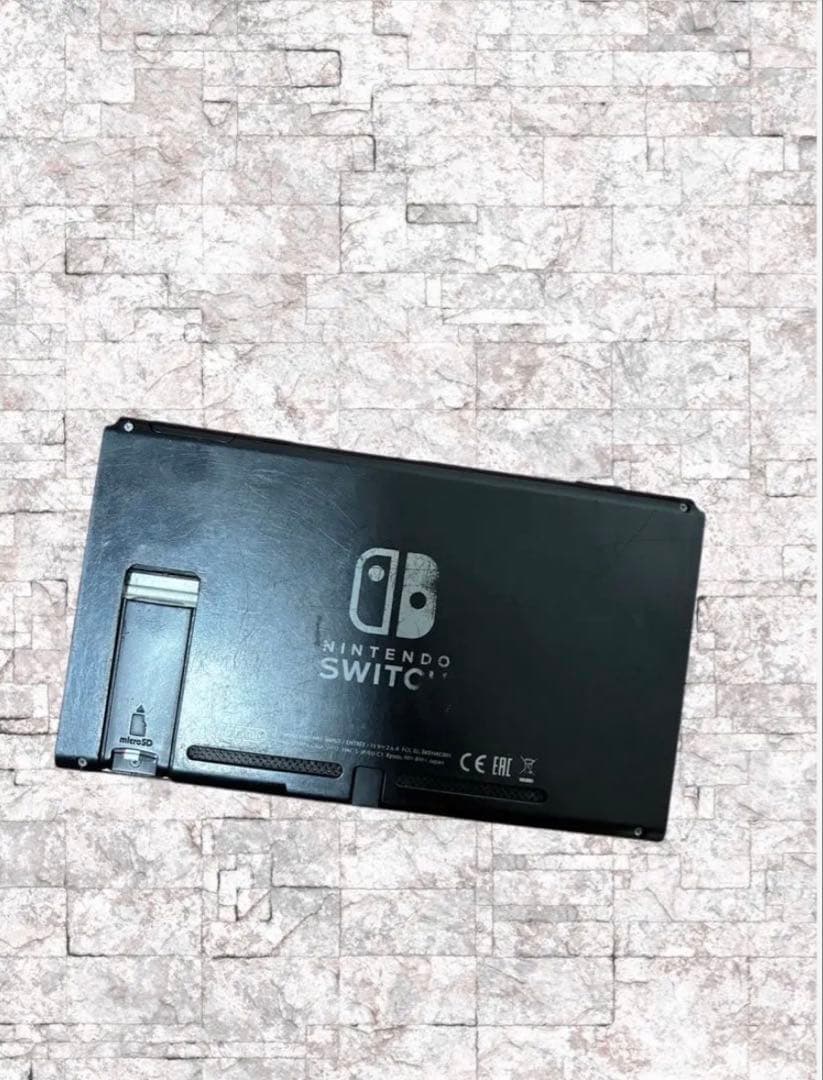3点セット！NintendoSwitch＆ACアダプター＆HDMIケーブル付き