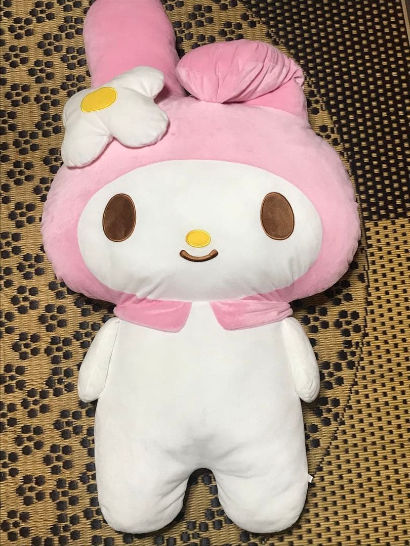 マイメロディ　特大　クッション 楽天市場】 マイメロディ クッション ふわむにゅまんまる 大きなサイズ