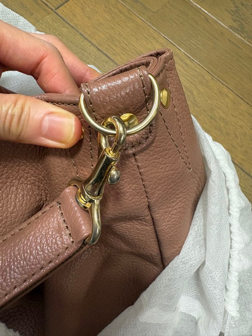 美品アタオ ショルダーバッグ エルビィelvy ピンクベージュ ATAO