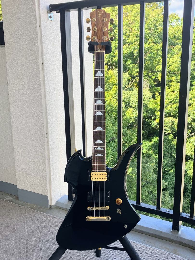 ネック材 バーズアイメイプル - ウリンギターズ URIN Guitars