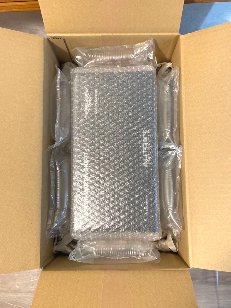 AUTOart 1/18 アストンマーチンONE-77 （ブラック）【中古品】