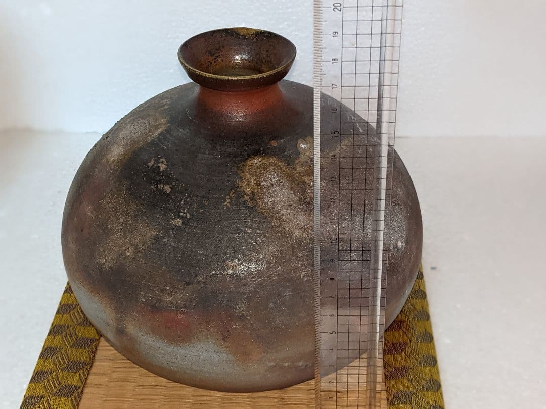 『備前焼』『西蔵坊窯　猪俣政昭造』 カブラ徳利　壺　花入れ　花瓶　花器