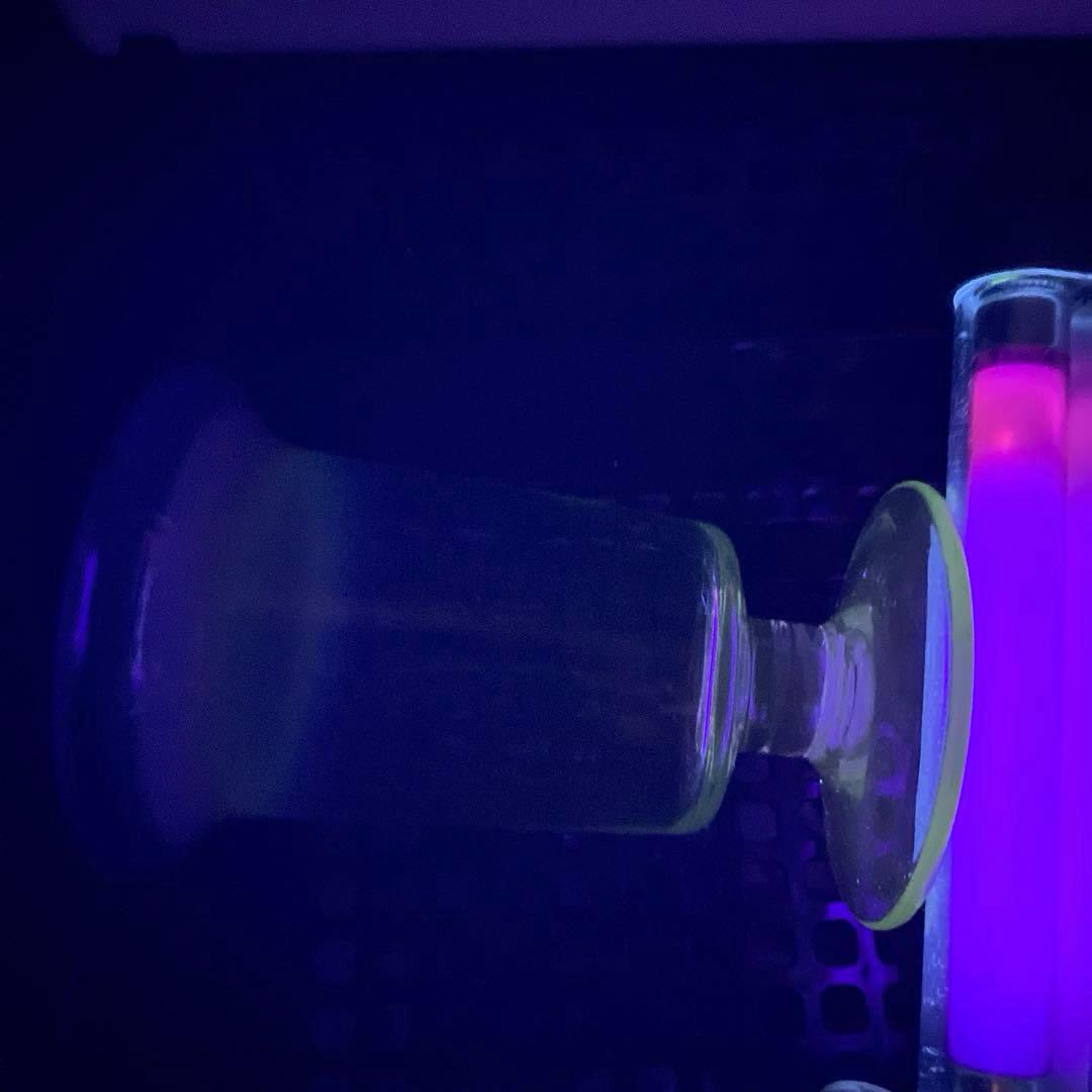 骨董 時代ガラス 超希少！ 水色乳白暈し ベル型 若草色ガラス 氷コップ