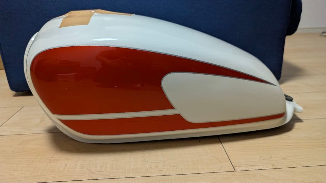 CB400SS タンク 凹み無し 錆無し フューエルコック付き CB400SS タンク 凹み無し 錆無し フューエルコック付き CB400SS タンク