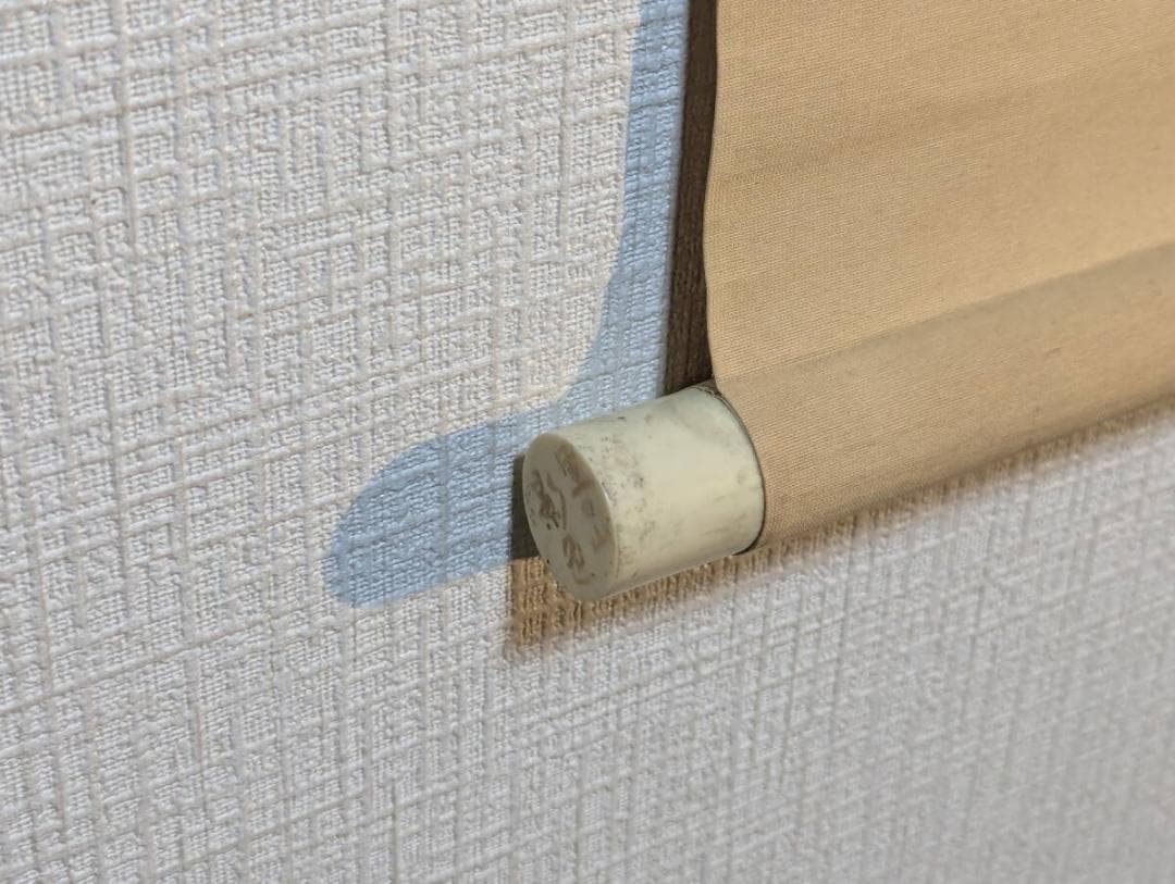 【真作】掛軸　朝靄の湖畔図　静けさ漂う山水風景画　静寂の情景　T31