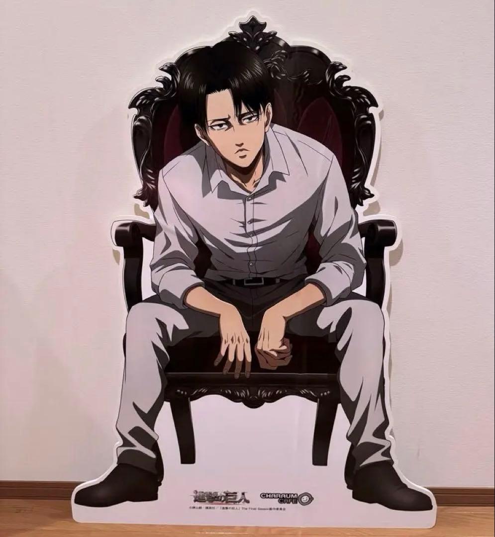 進撃の巨人 リヴァイ 等身大パネル キャラウムカフェ 受注生産品 2種セット