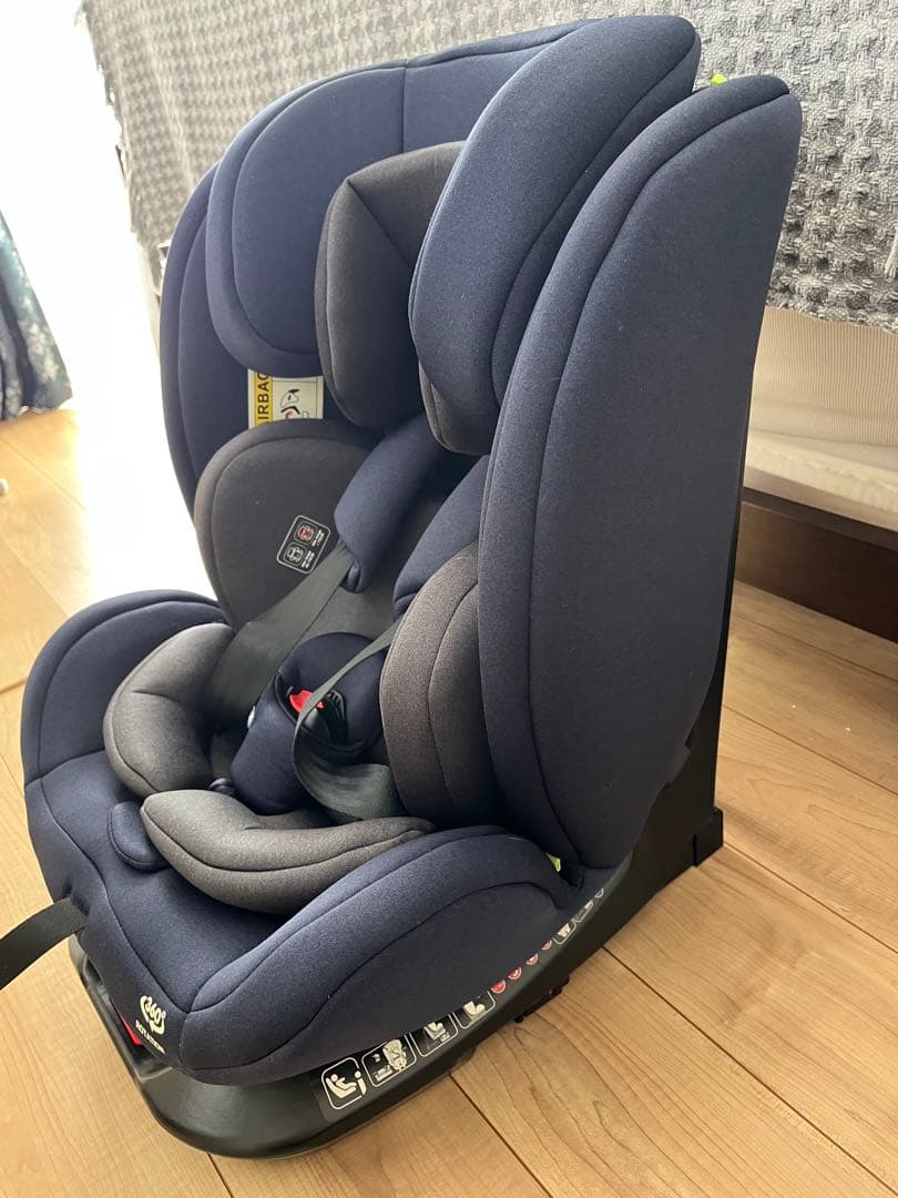 ISOFIX対応 ネイビー チャイルドシート　ジュニアシート　アイリスオーヤマ