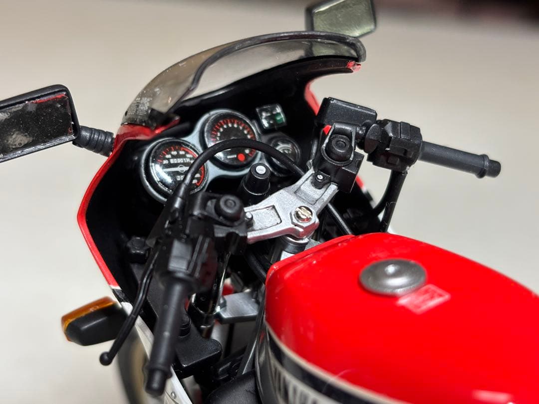 タミヤ 1/12 RZV500Rプラモデル完成品