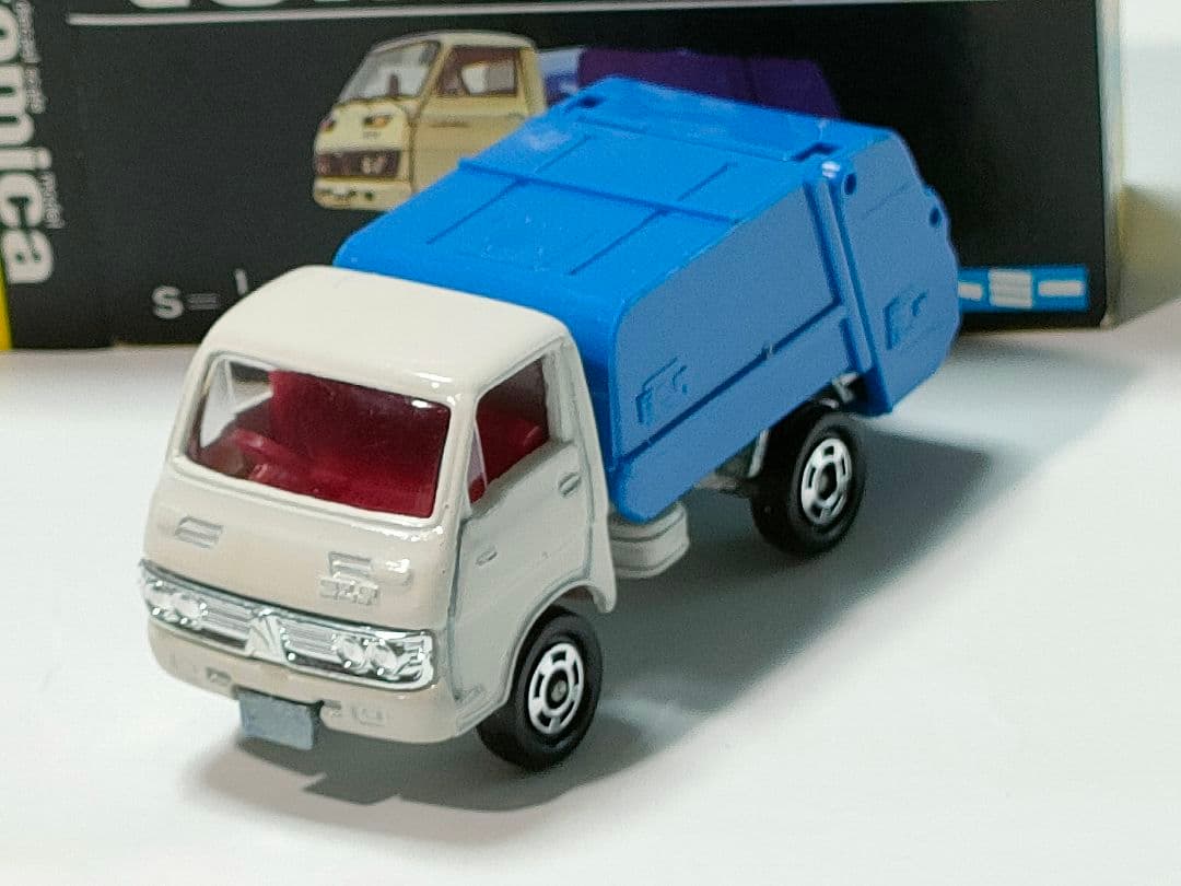 黒箱トミカ 36　いすゞエルフ清掃車　美品　日本製　デッドストック
