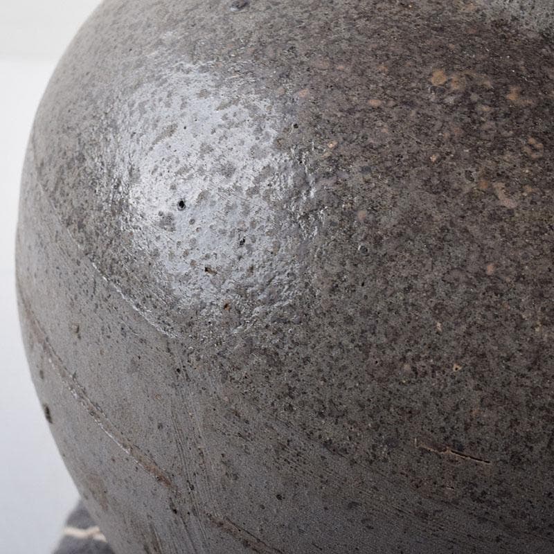 珠洲焼 有孔広口小壷 台座付 合わせ箱 C R8830H - メルカリ