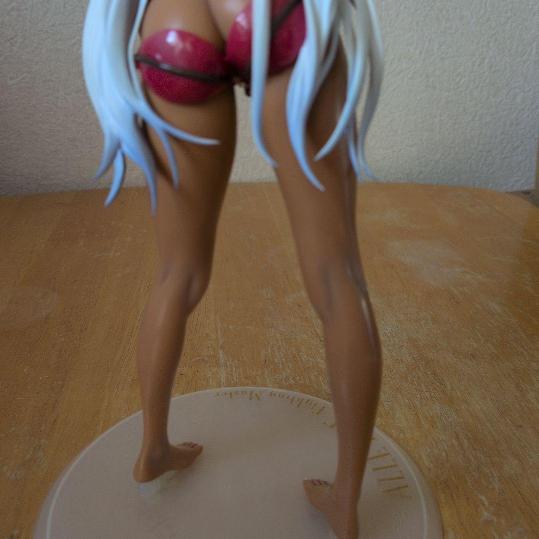 美少女フィギュア　クイーンズブレイド　フィギュア　小麦肌色ver