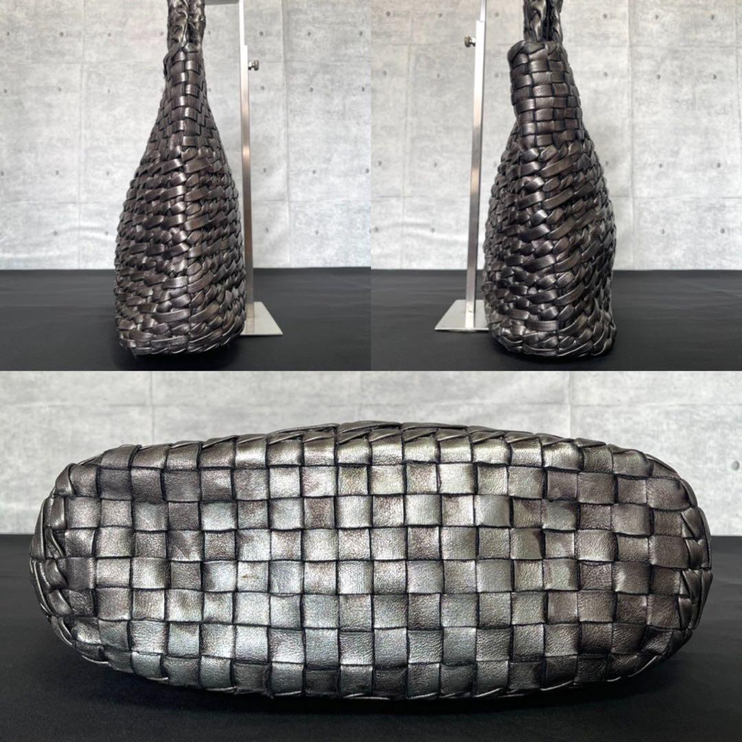 専用品FALORNI イントレチャート メタリックシルバー レザートートバッグ