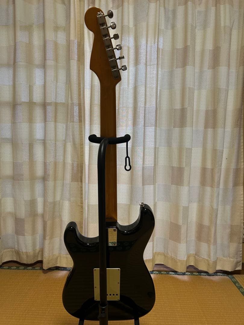 Fender Japanストラトキャスター　黒