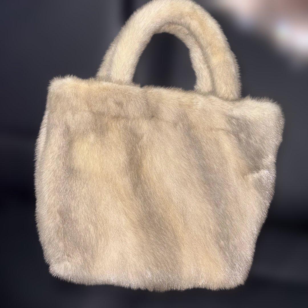 リ*ナ様 新品❣️ミンクリボンバック❣️優しいベージュ❣️