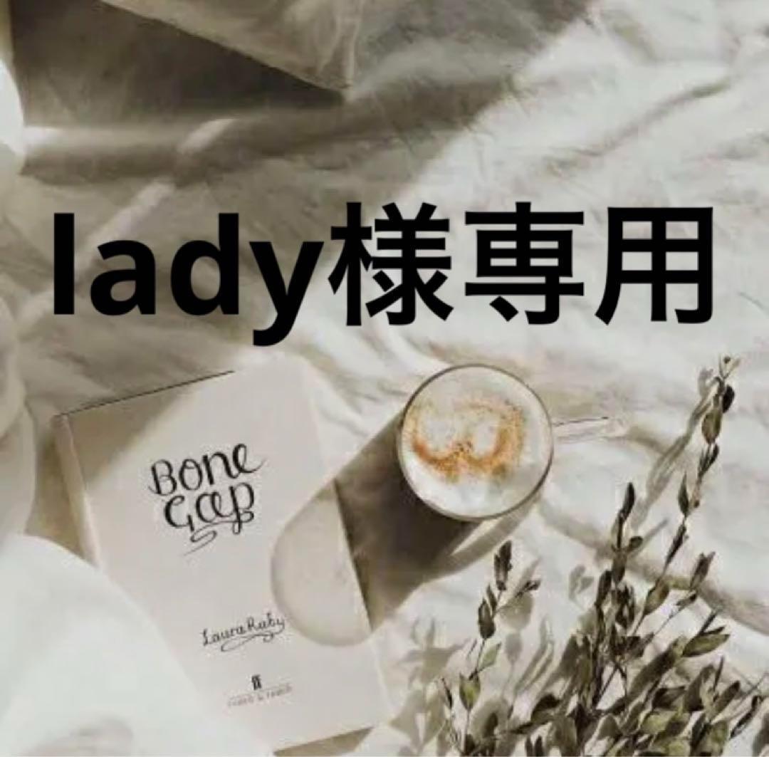 大貫一作青磁の花瓶。美しい色とフォルム。箱入り未使用。家庭保存。