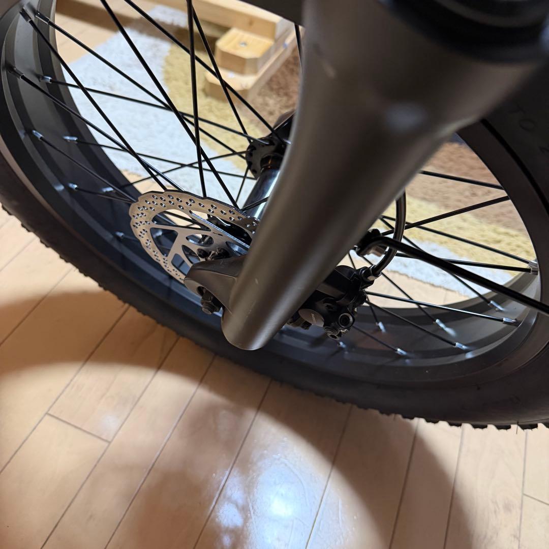 おにゆり　MOVE XS 次世代ファットタイヤ型E-bike 折りたたみ