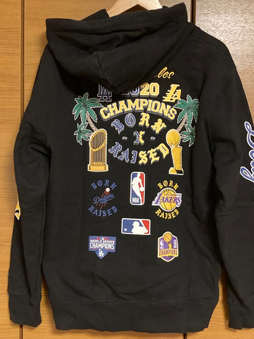 ボーンアンドレイズ×レイカーズ×ドジャース×ニューエラ フーディ ブラック Ｌ