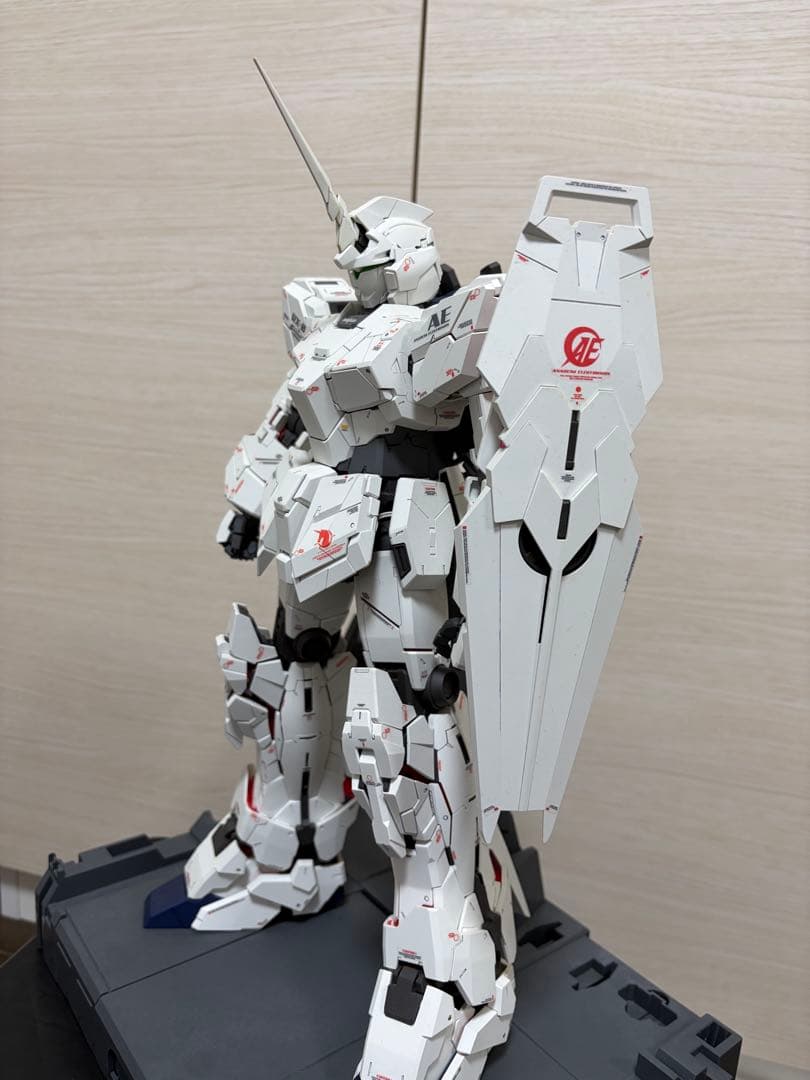 バンダイPG RX-0 ユニコーンガンダム 1/60LEDユニット完成品