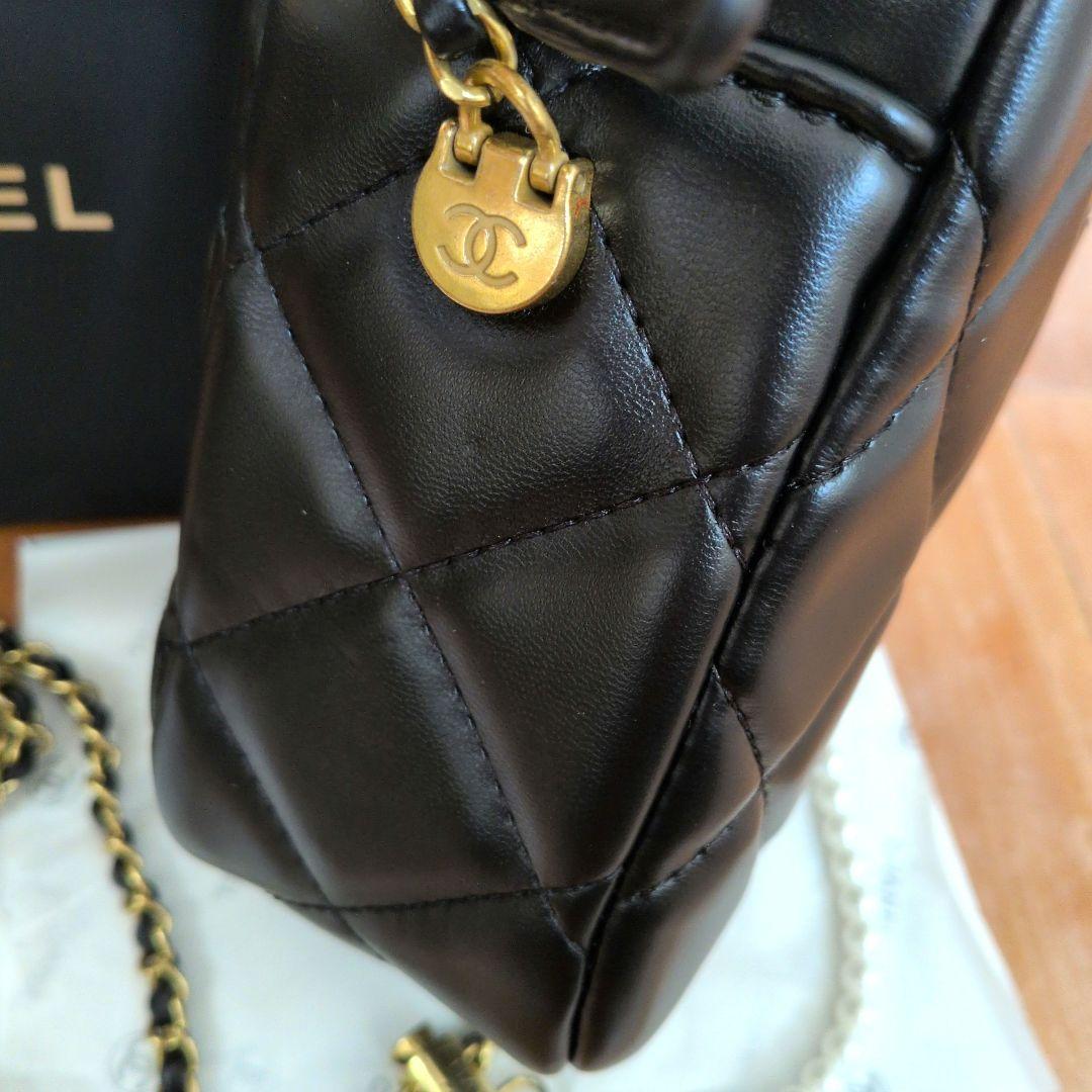 CHANEL シャネル　ブラックショルダーバッグ　ノベルティ