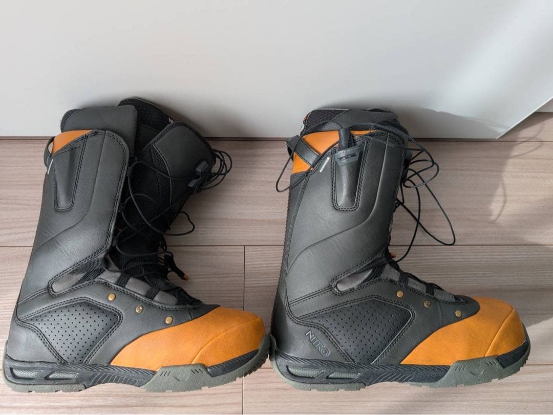 NITRO CLOUD6 スノーボードブーツ ブラック/オレンジ(収納バッグ付)
