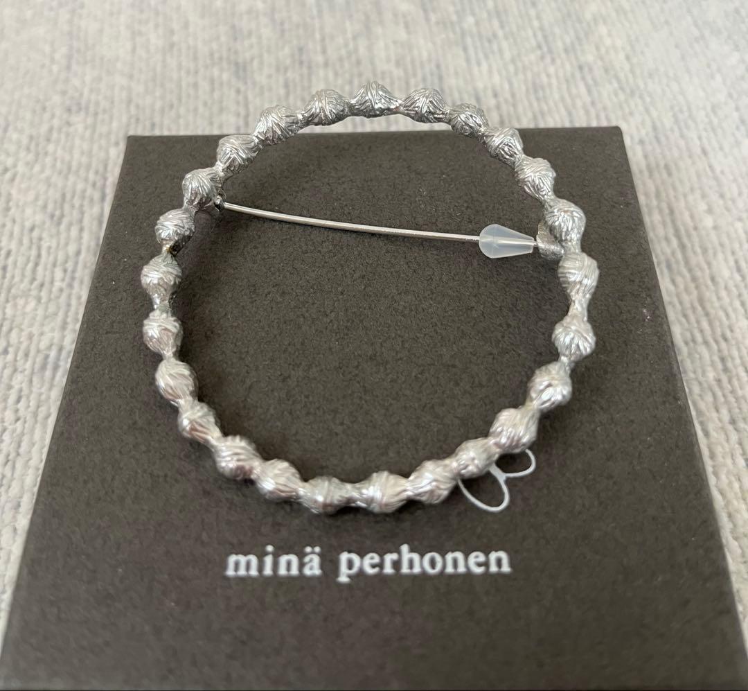 ミナペルホネン タンバリン ブローチ シルバー - メルカリ