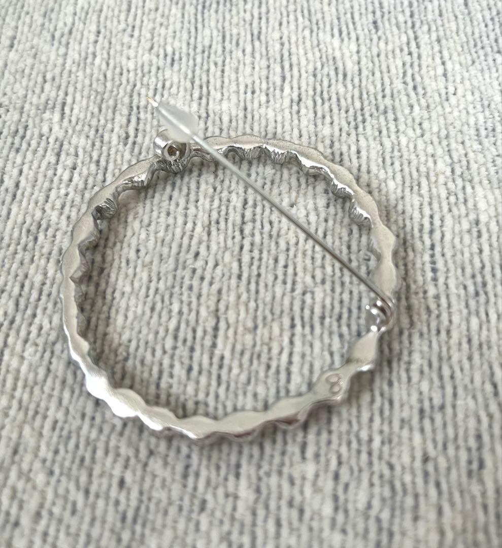 ミナペルホネン タンバリン ブローチ シルバー - メルカリ