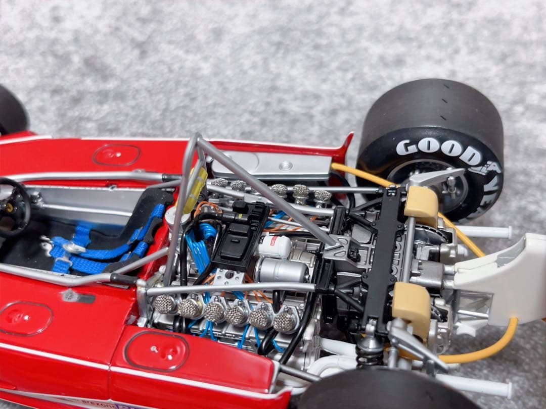 エグゾト 1/18 フェラーリ Tipo 312T2 ニキ・ラウダ