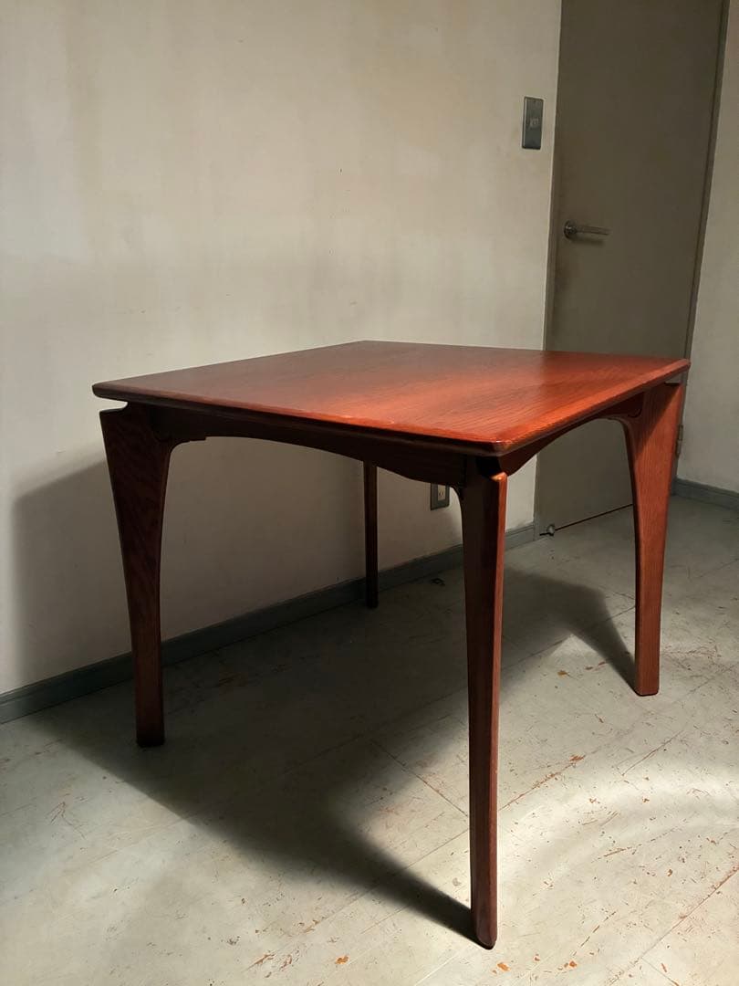 ACTUS BOSCO ダイニングテーブル　朝日木材加工　ダイニングテーブル