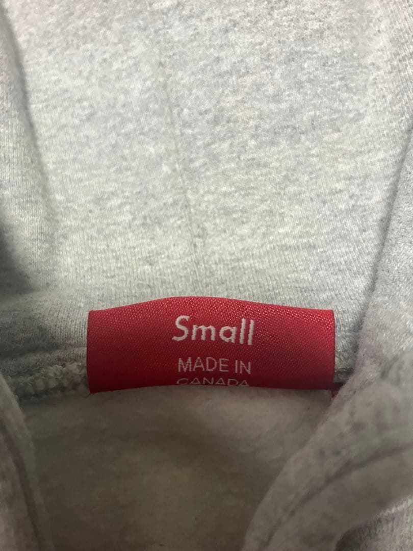 Supreme Tape logo zip upテープロゴ　パーカー グレー