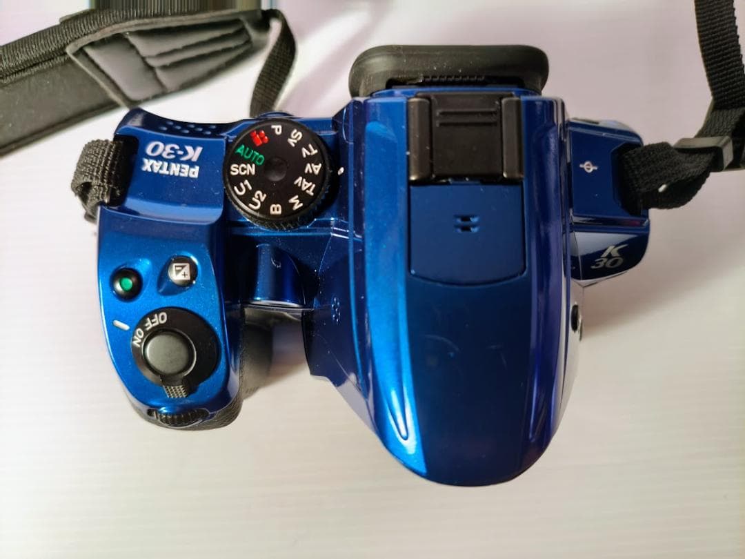 黒死病対策】【内臓電池交換】PENTAX K-30 イメージカラーのブルー