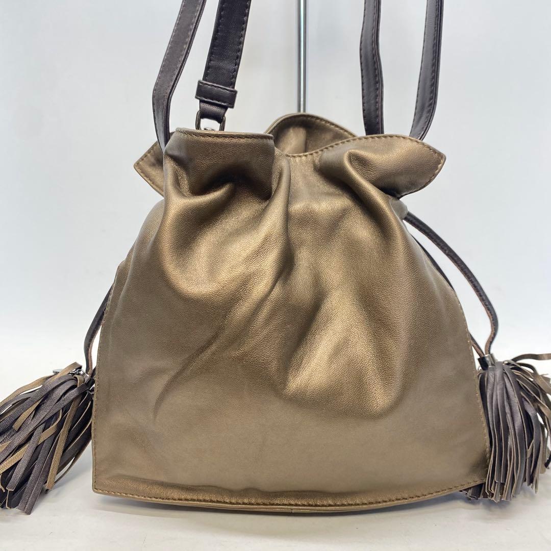 ロエベ フラメンコ ゴールド ショルダーバッグ メタリック タッセル