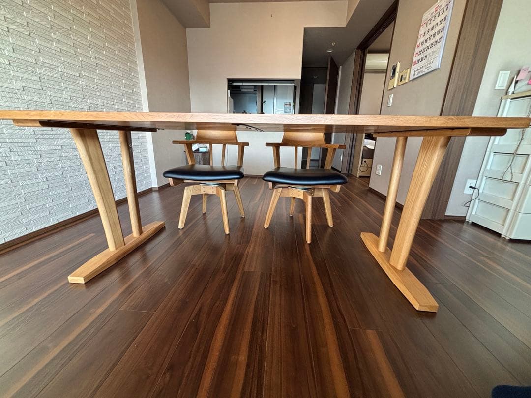 ダイニングテーブル　天然木製　２脚　オーク