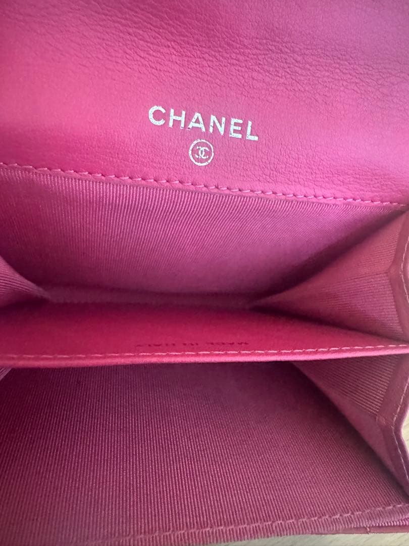 CHANEL シャネル　マトラッセ　ケース　エナメル　財布