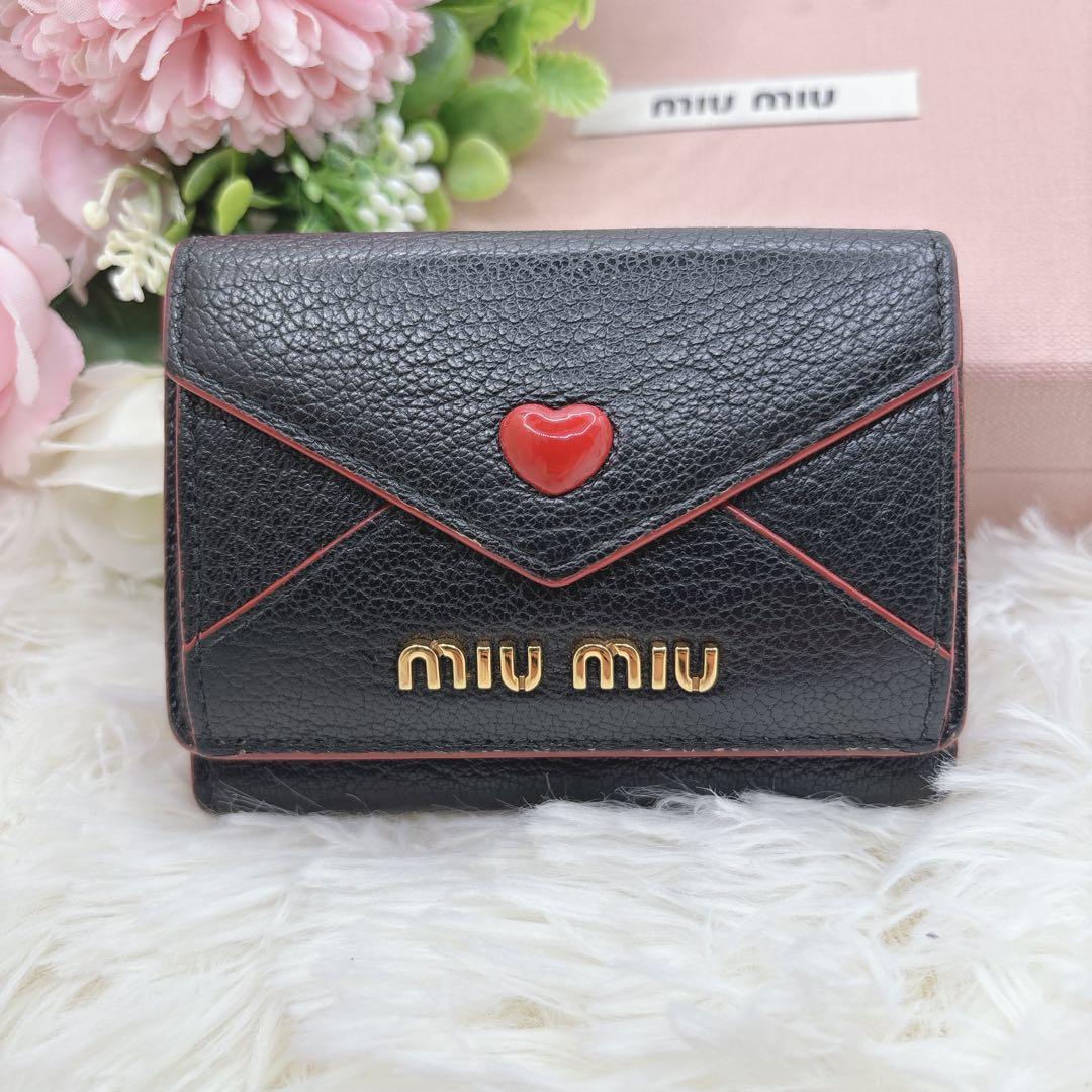極美品✨ミュウミュウ ラブレター マドラス ハート 三つ折り財布 ブラック 黒