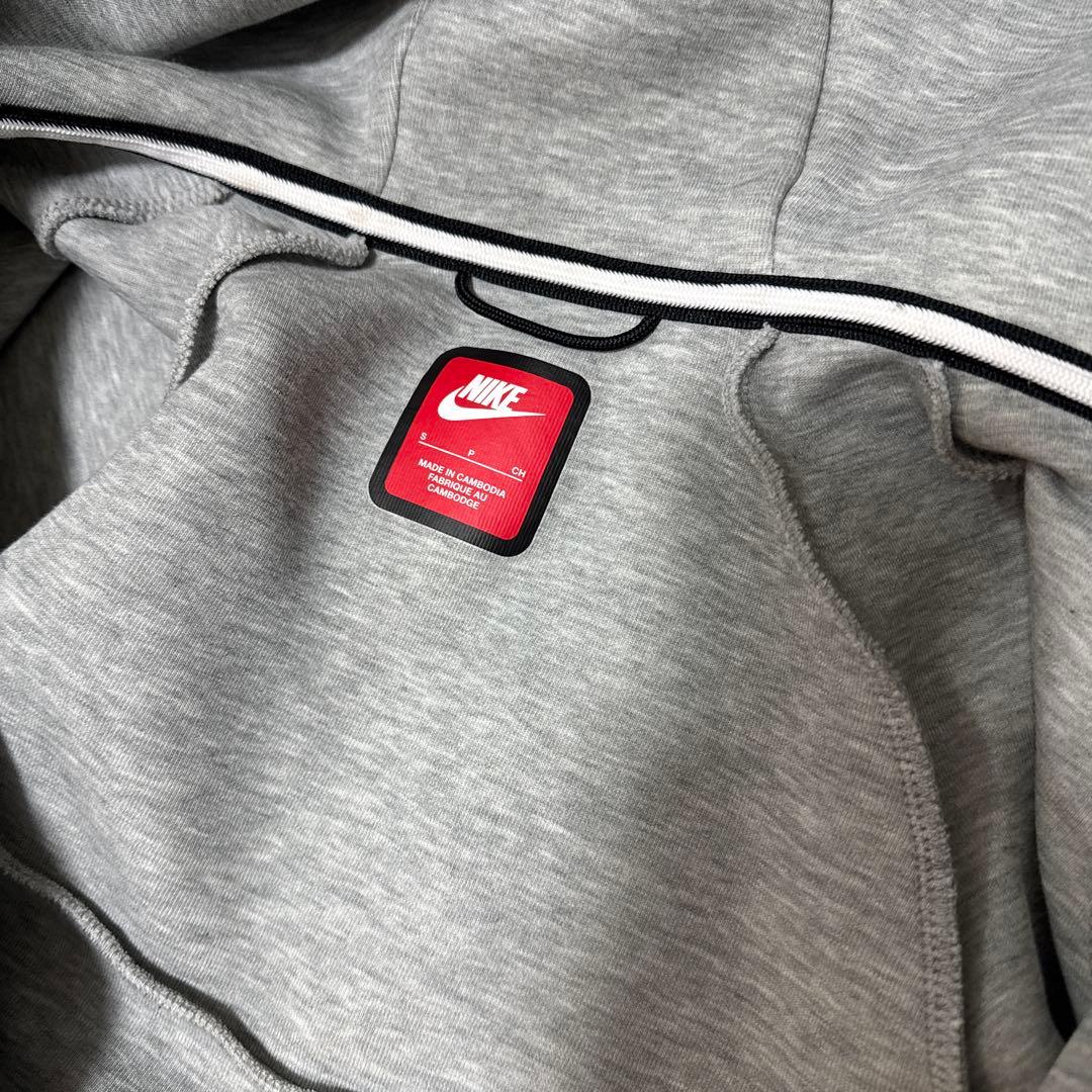 NIKEテックフリース
