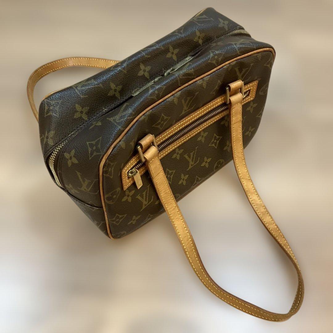 ルイヴィトン　LV シテMM モノグラム　ショルダーバッグ