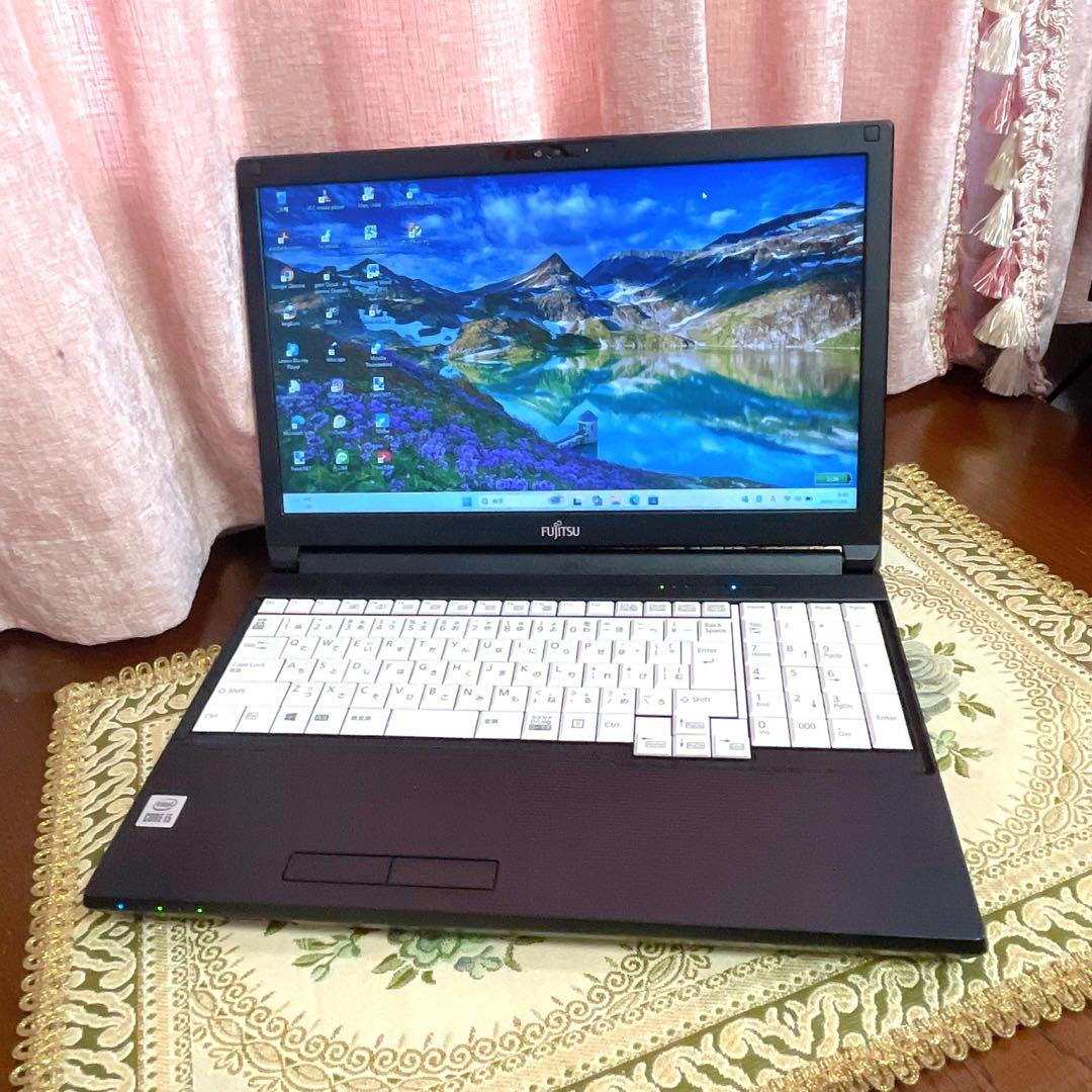 美品⭐︎第10世代Corei5⭐︎SSD⭐︎ブルーレイ⭐︎ノートパソコン