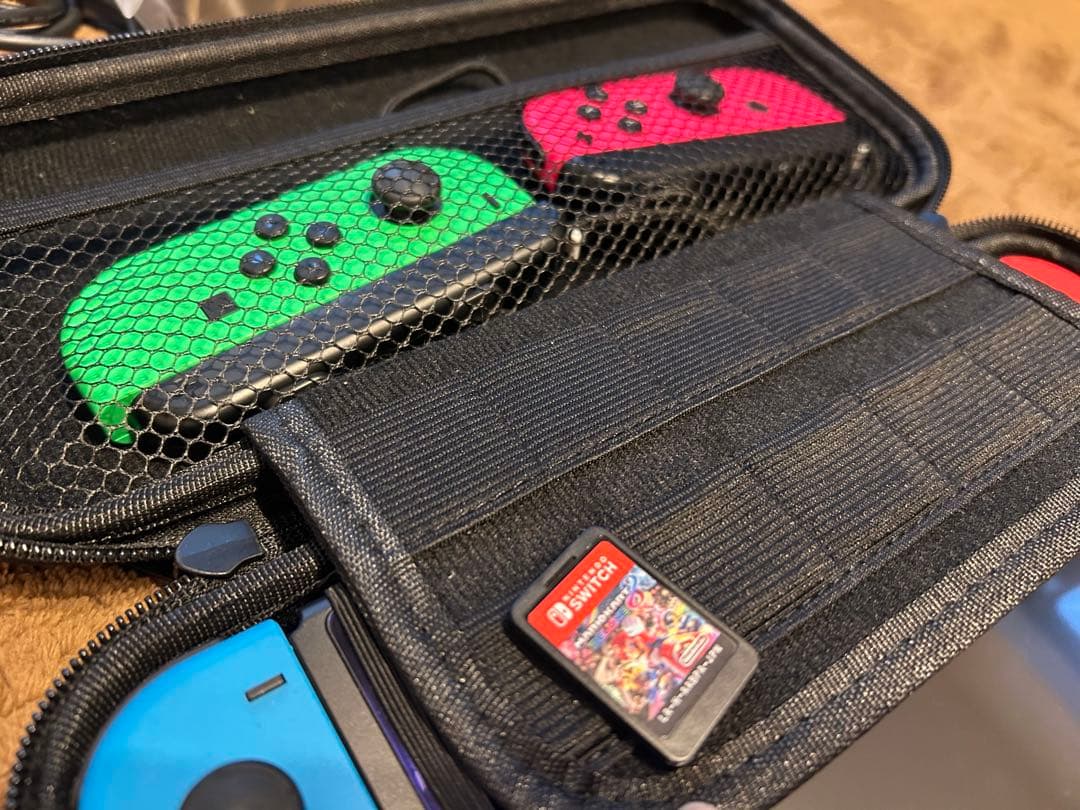 任天堂　Switch本体&マリオカート