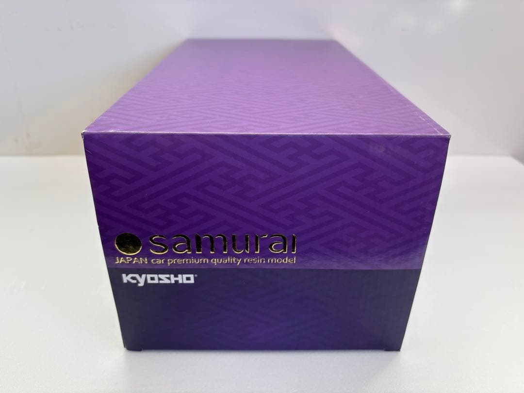 京商 Samurai 1/18 GT-R R35 T-Spec ミニカー