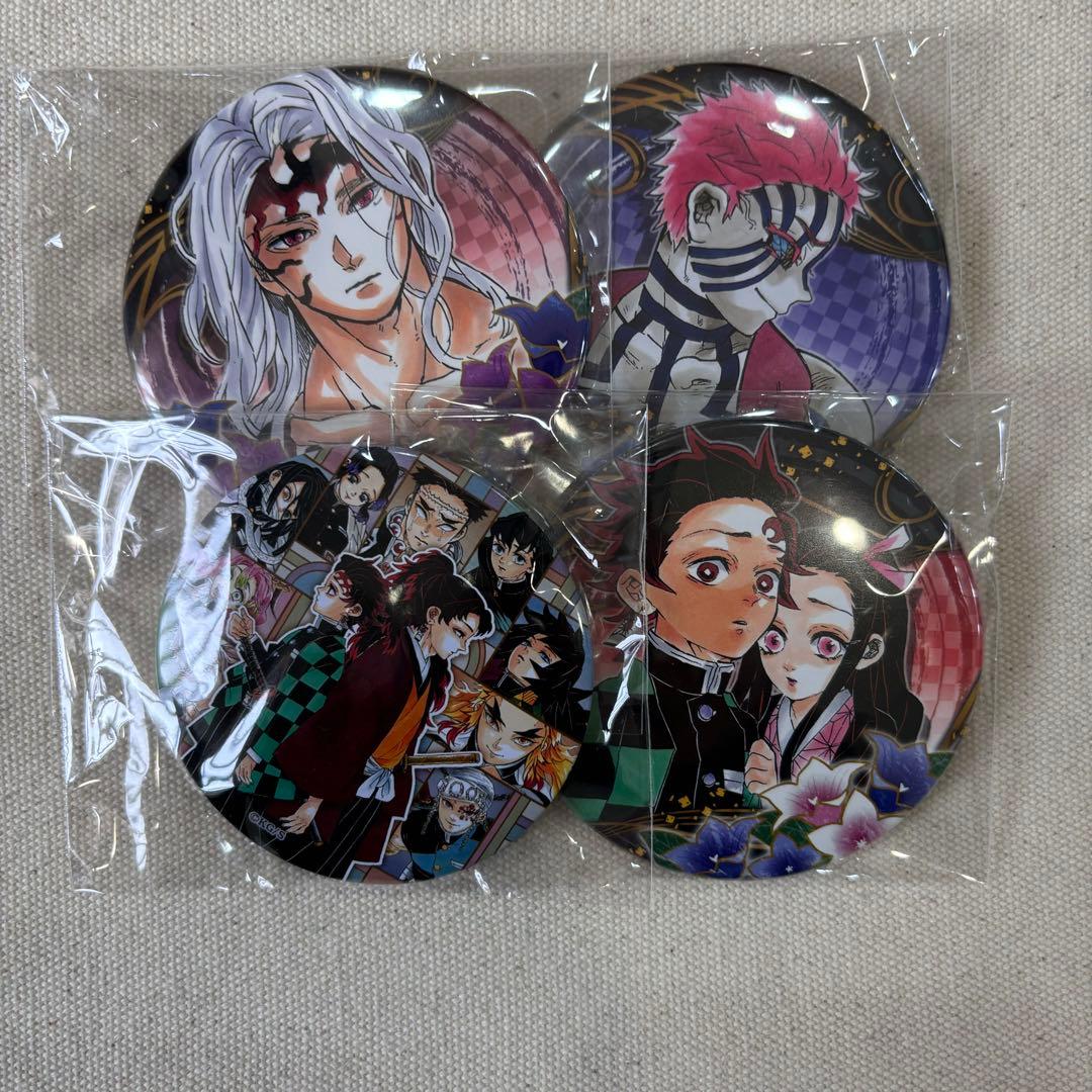 鬼滅の刃 鬼舞辻無惨 女無惨 缶バッジ カフェ くじ引き 44mm 絵巻