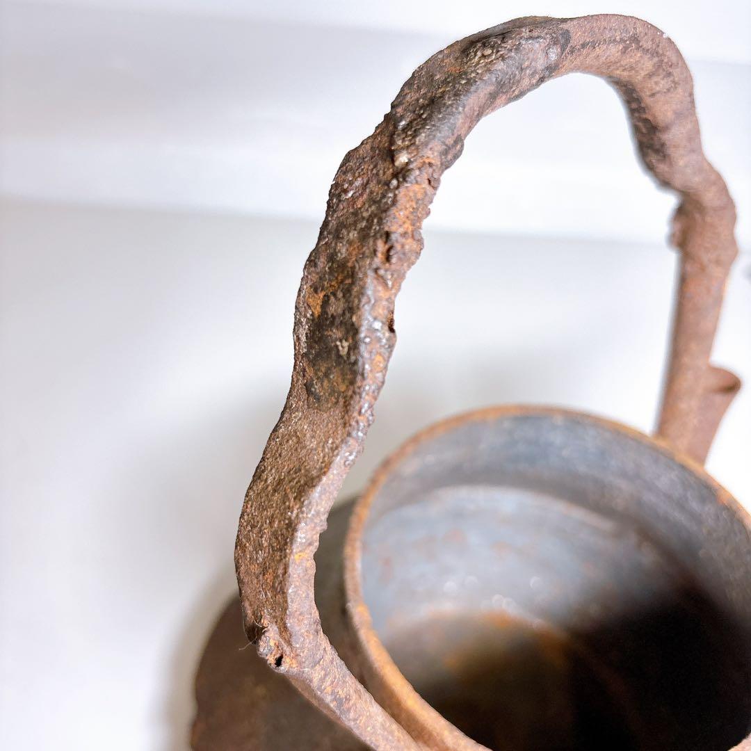 骨董品 南部有坂造 富士形鉄瓶 花草絵図 南部鉄瓶 南部鉄器 在銘