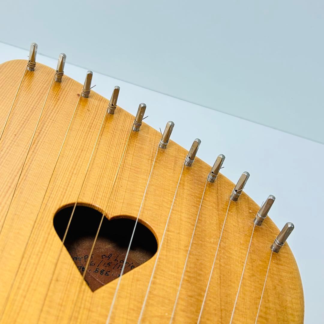 極美品】HARPS OF LORIEN キンダーハープ ハート ライアー - メルカリ