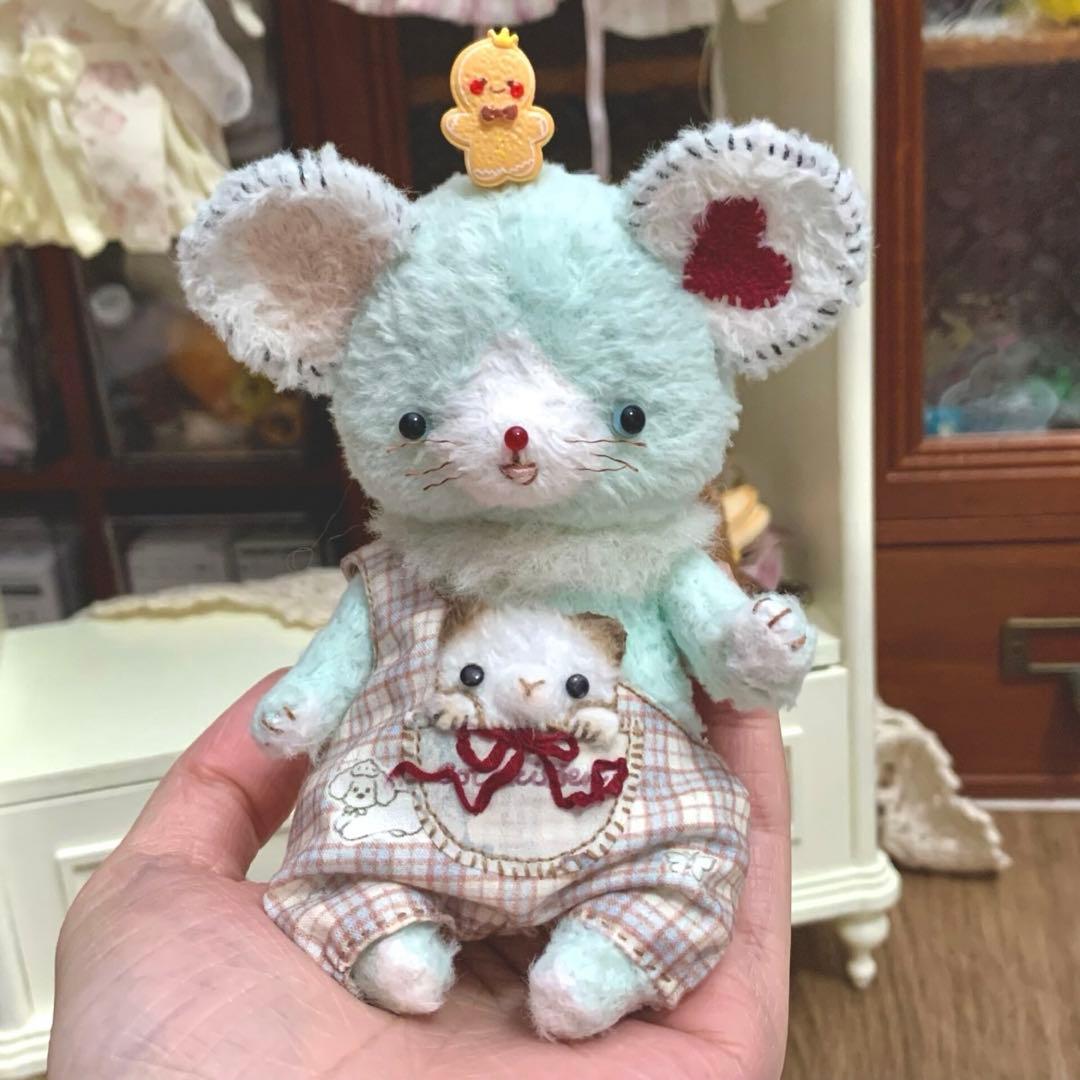 ハートお耳のネズミちゃん アーティストベア 海外作家様 ハンドメイド