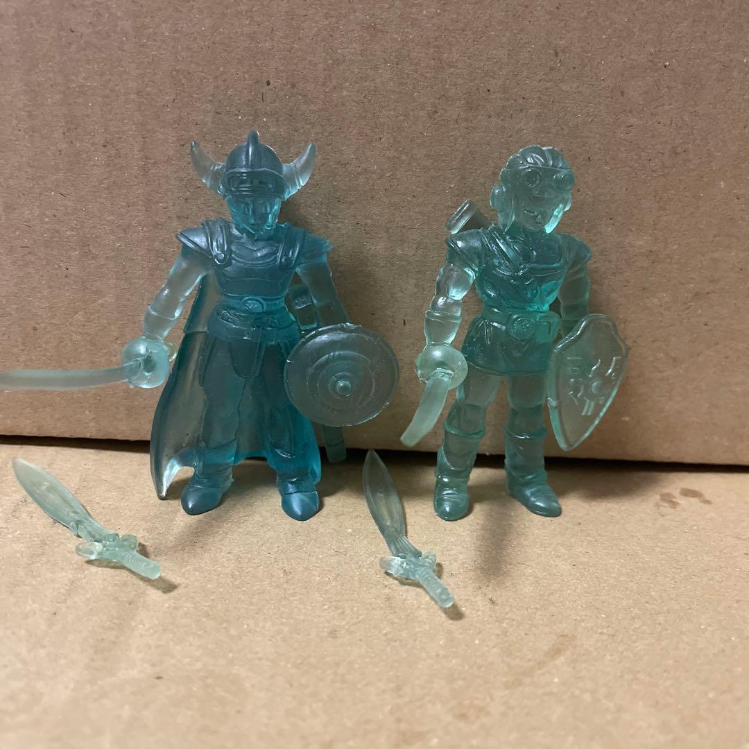 ドラゴンクエスト　勇者1と2 クリアゴム人形 ドラゴンクエストV」より、バトル顔パーツが付属する主人公の