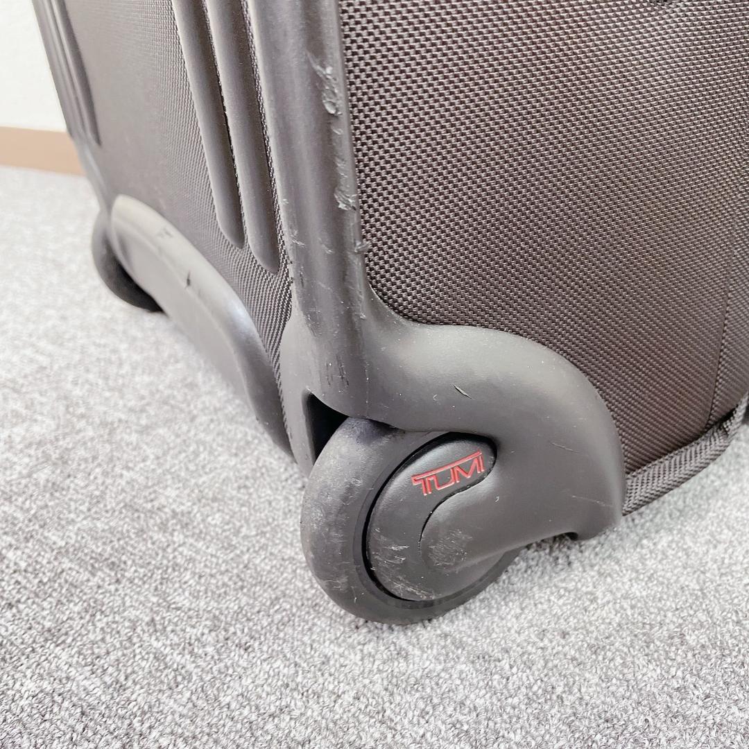 TUMI 22インチ キャリーケース ソフト 機内持ち込みサイズ 22