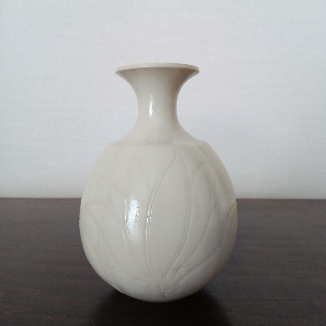 若尾経　定窯徳利　白磁