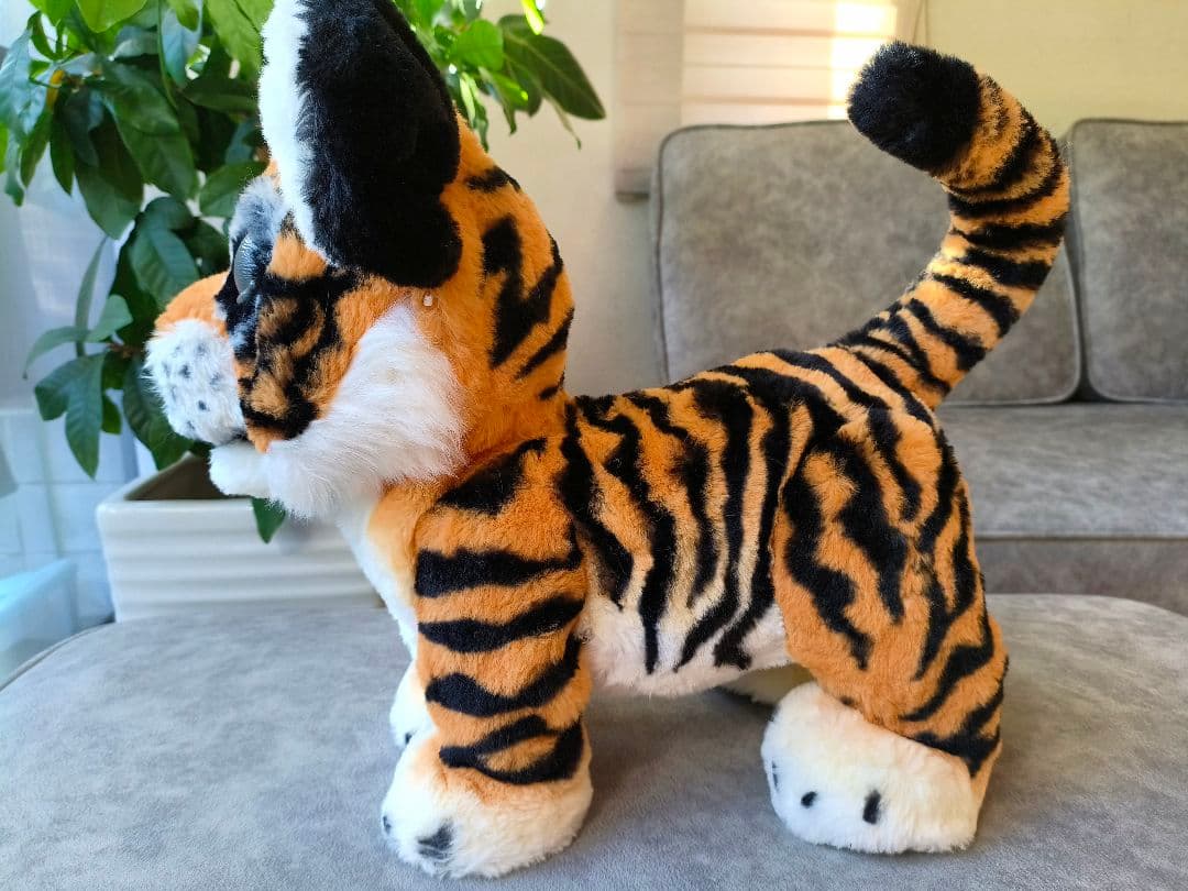 美品　電動　ファーリアル　ロアーリングタイガー