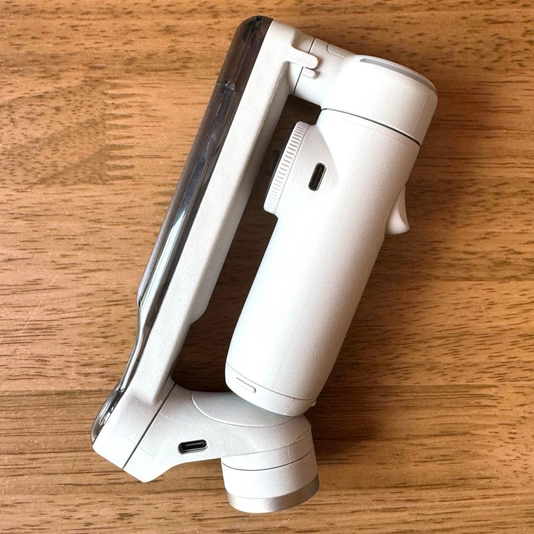 ほぼ新品 】Insta360 Flow Pro インスタサンロクマル